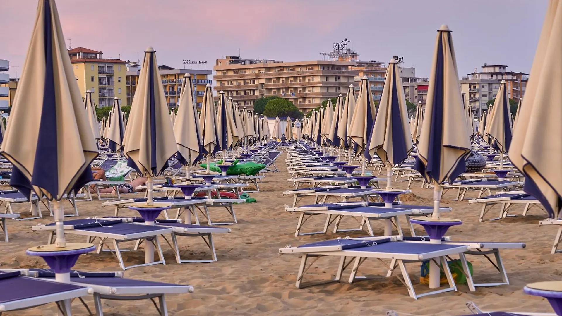 Beach Front Apartment With Sea View - Beahost Bibione