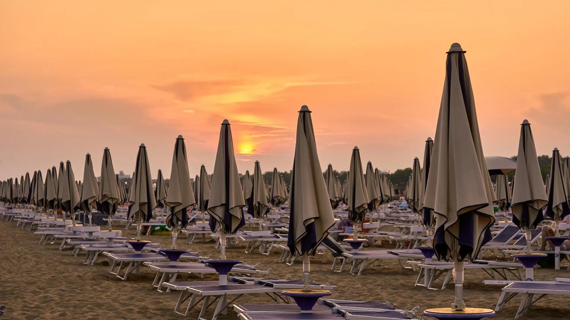 Beach Front Apartment With Sea View - Beahost Bibione